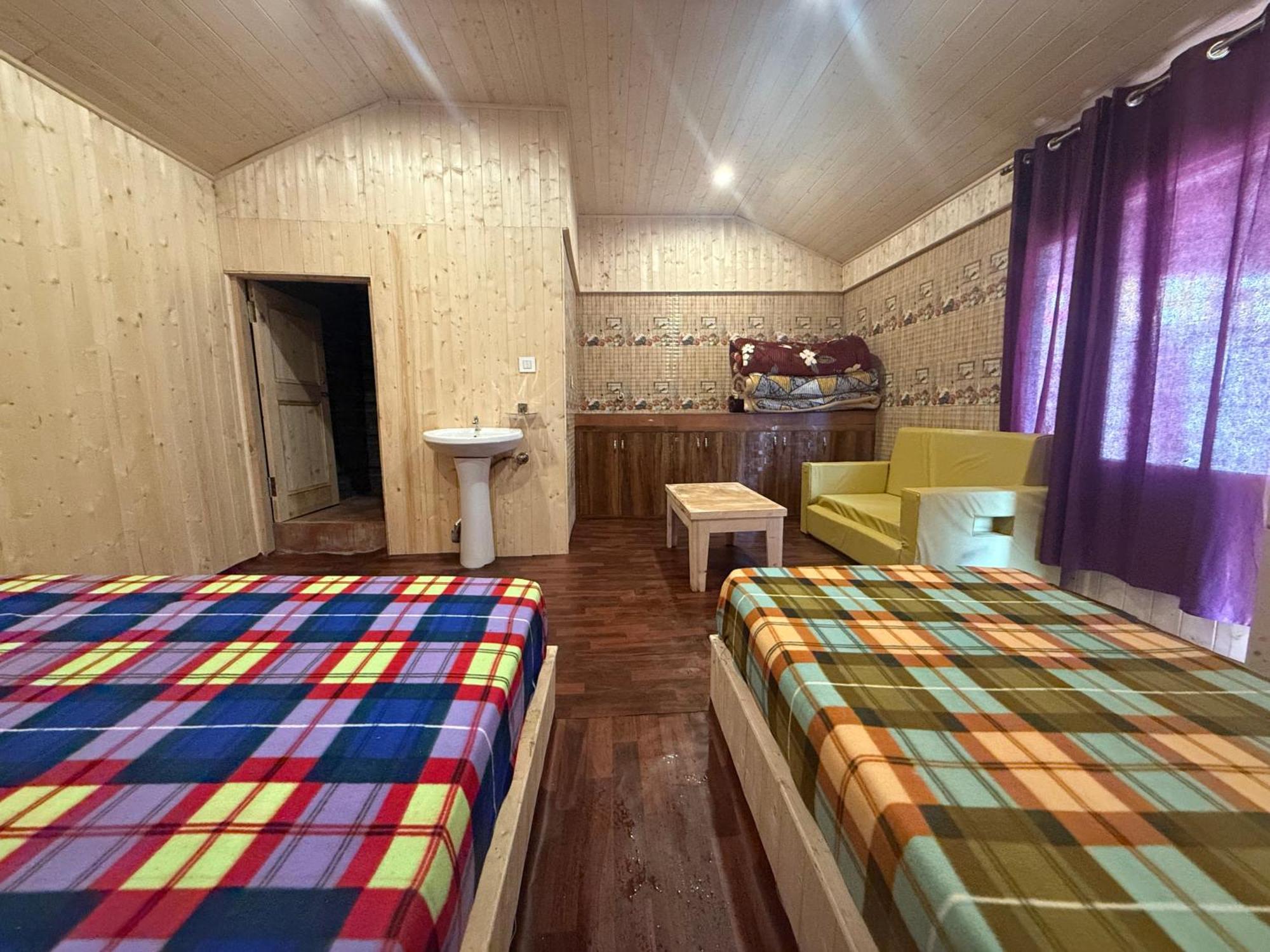 Hotel Lord Shiva Dimension Tosh Zewnętrze zdjęcie
